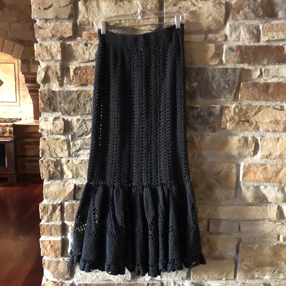 Vintage Von Saken ruffled crochet knit skirt
